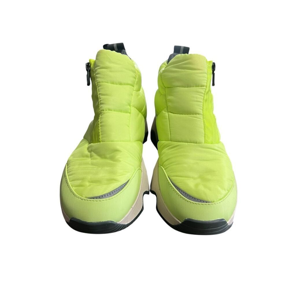 Sorel Women's 7.5 Sorel Kinetic Impact Puffy Zip Waterproof Boots neon Green - Picture 2 of 7